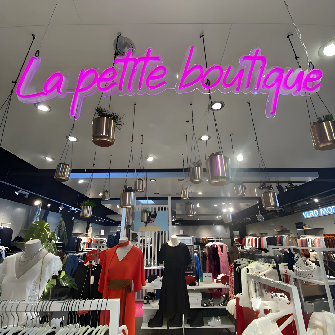 La petite Boutique: Fashion trifft Neonschild